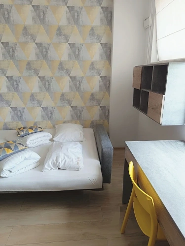 Economy Suite