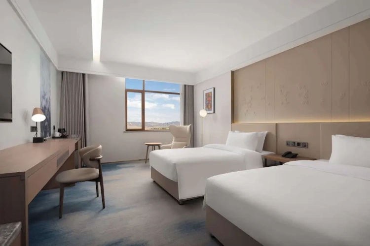 Standard Twin room with river view