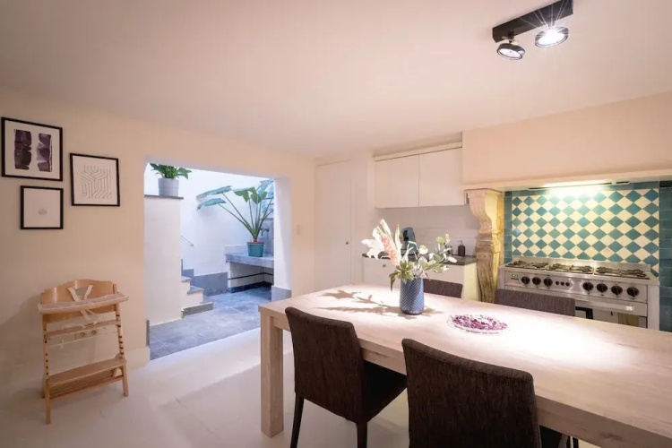 Saint Pauls Suite 1