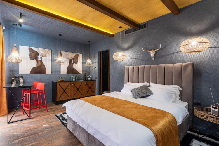 Mr. Grey Boutique Hotel