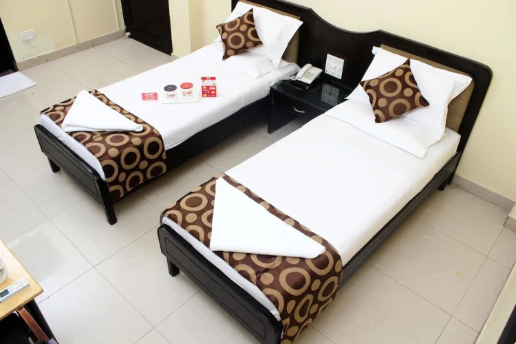 OYO 1916 Hotel Suhashini Palace
