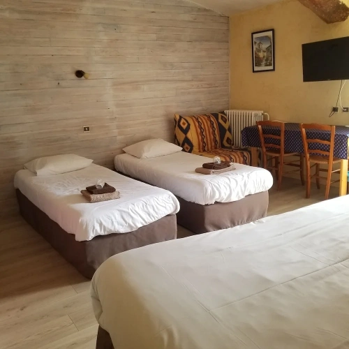 Standard Quadruple room