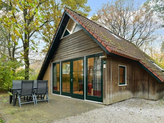 3 Bedrooms Bungalow
