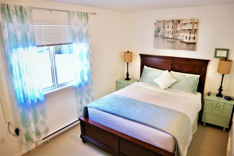 Lakeshore Boutique Inn Inc.