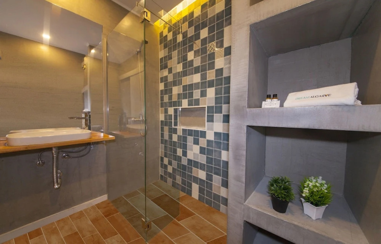 A30 - Tamar Ground- Floor Flat by DreamAlgarve