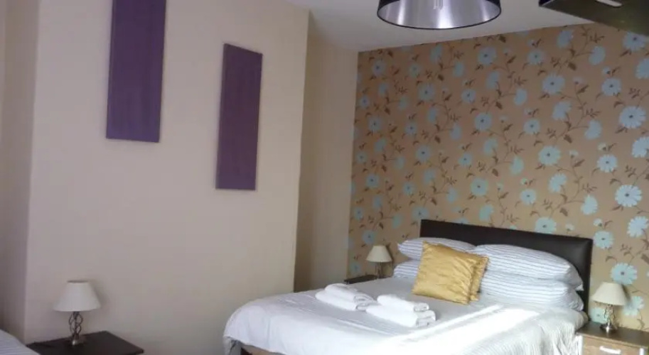 McHalls Hotel