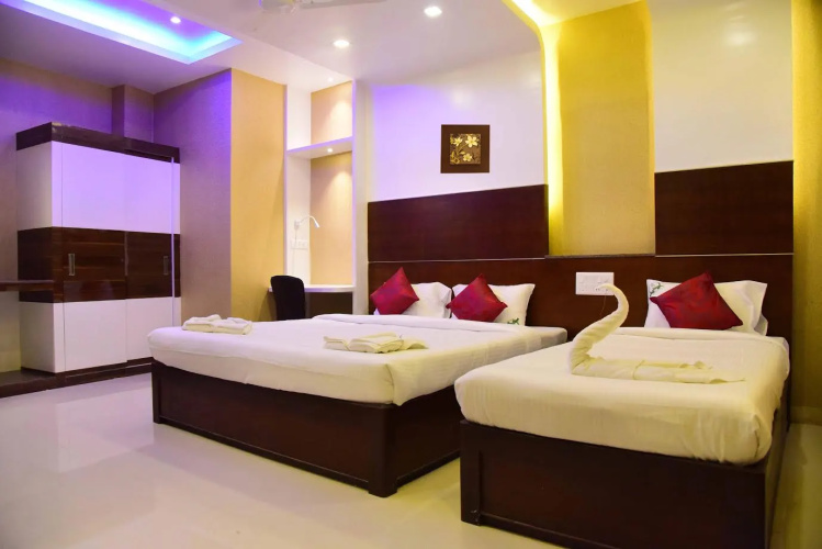 Hotel Sumith Palace