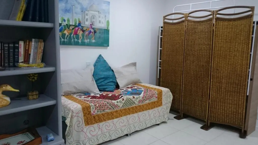 Studio mobiliado