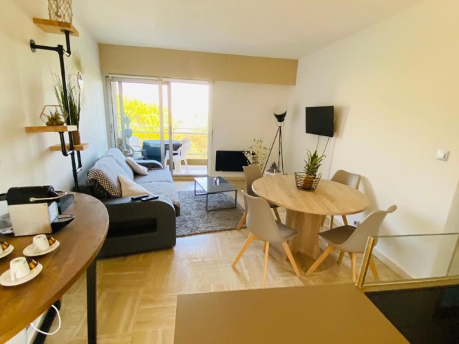 1 Bedroom Double Apartment