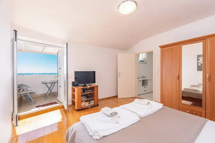 Apartment Blue Horizon