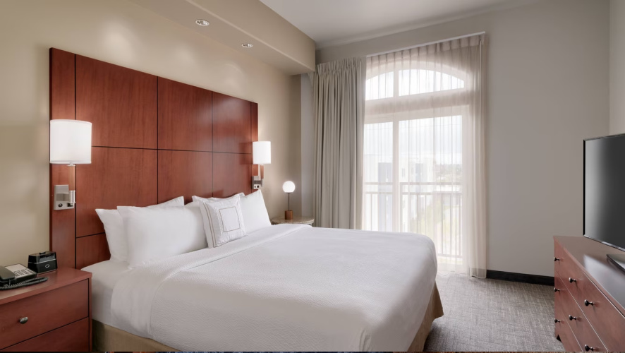 1 Bedroom Suite