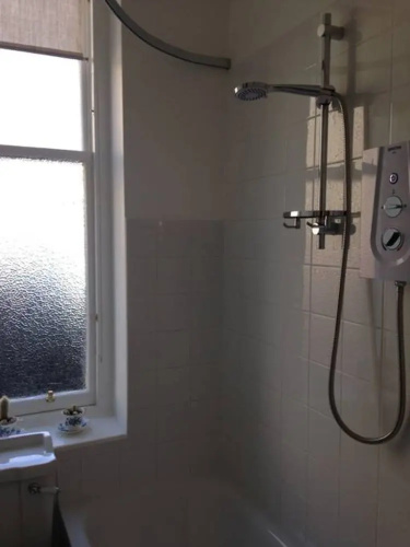 2 Bedroom Flat In Holyrood Park
