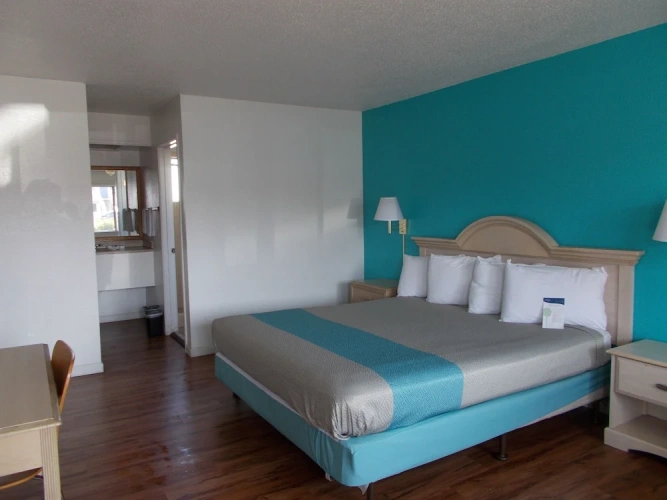 Standard Double Suite