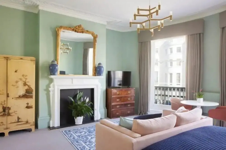 Lansdowne House