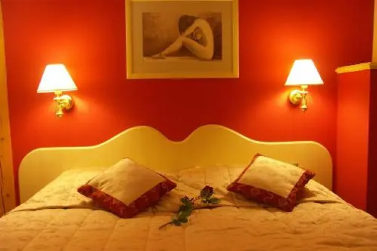 Hotel & Restaurant SE-MI