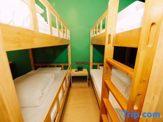 Quadruple Suite
