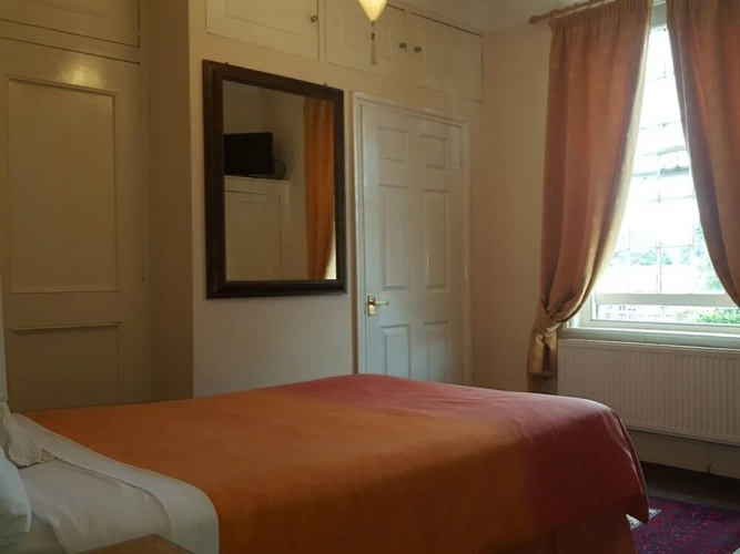 Albany Guest House