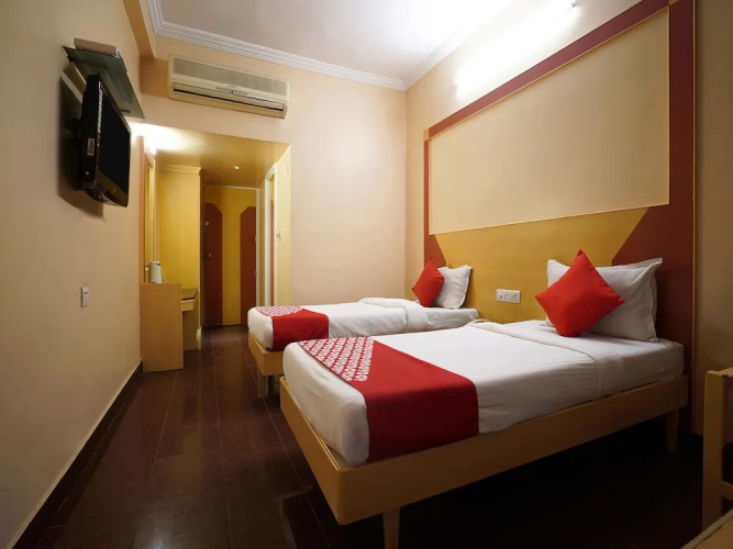 Hotel Raj Classic Inn