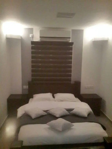 Camelot Suites Motel