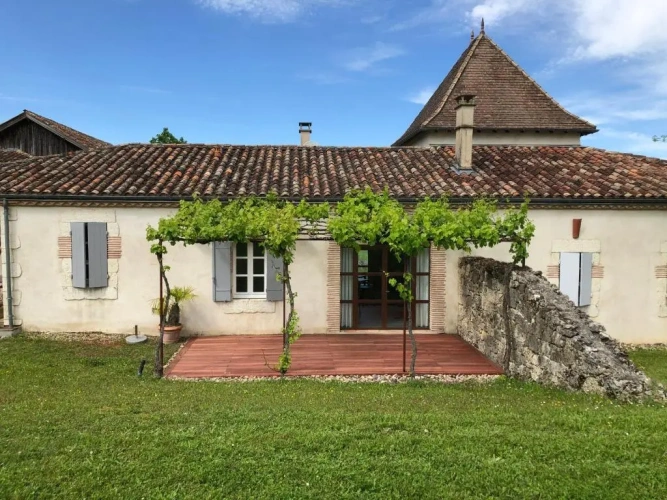 Double Cottage