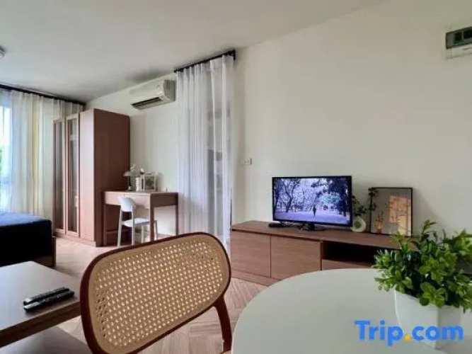 Minimal Condo At Ramkhamhaeng 64