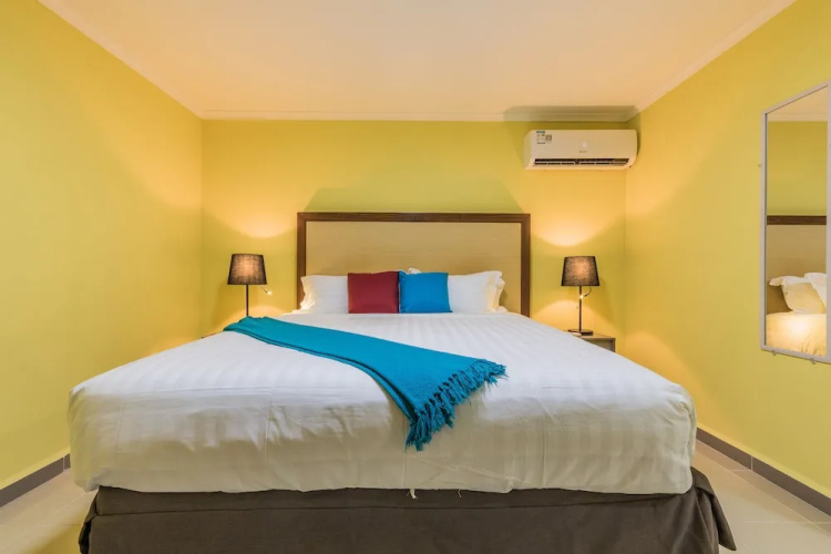 Rooi Santo Apartments