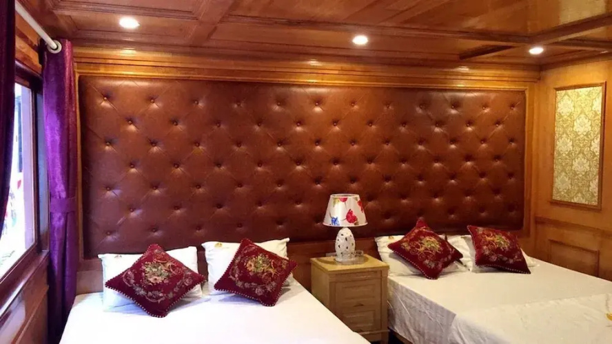 Cat Ba Sisters Legend Cruise