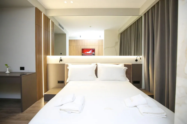 Charm Hotel