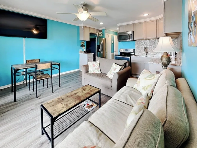Standard room with balcony and beachfront