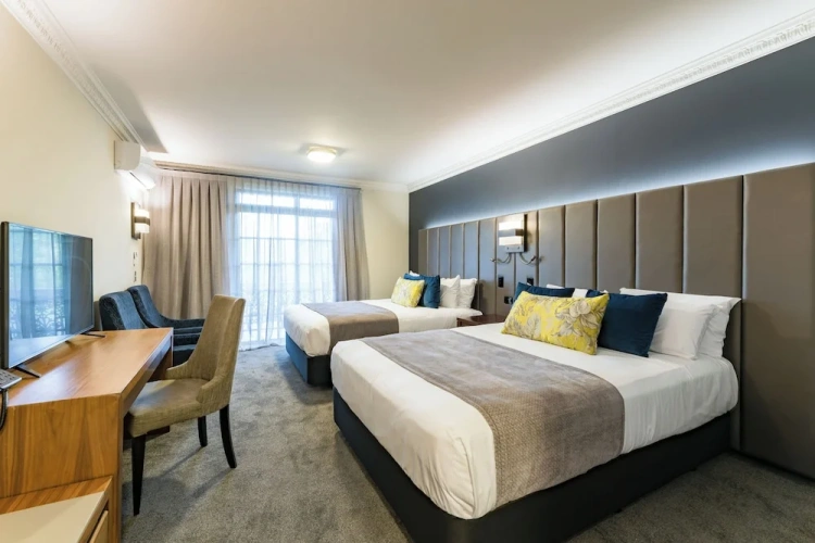 Deluxe Twin room with balcony