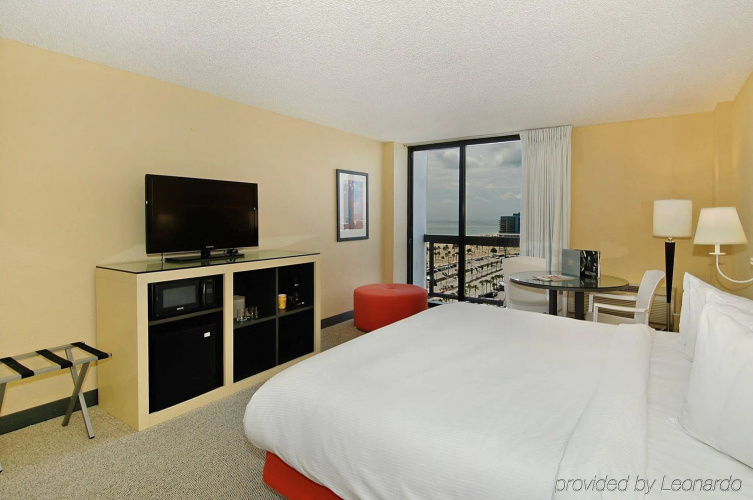 Bahia Mar Fort Lauderdale Beach - a DoubleTree by Hilton photo 6