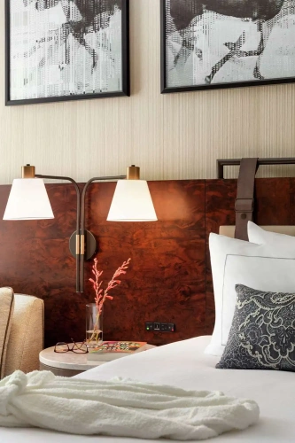 Standard Double room with city view