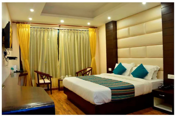 Hotel Pink Mountain