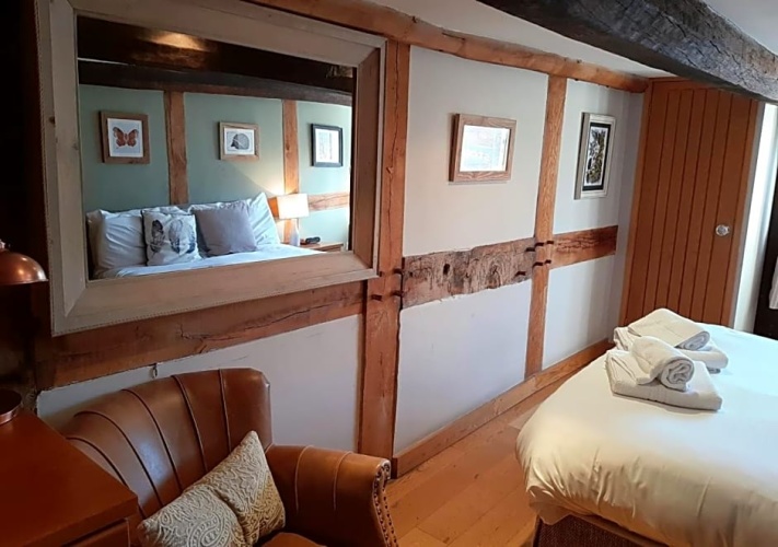 Deluxe Quadruple room