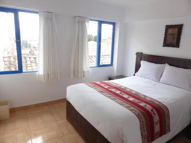 3 Bedrooms Apartment