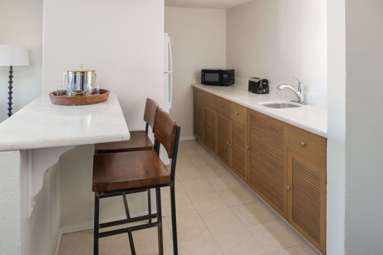 The Lodge At Tiburon photo 28