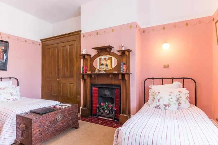 Ashton Gate Guest House