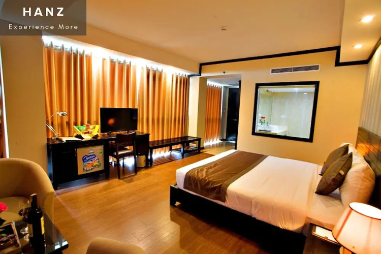 S79 Top Hotel