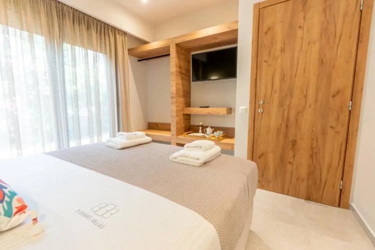 3 Doors Villas