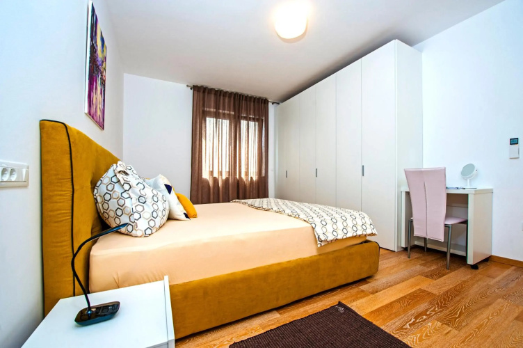 Sunset Luxury Apartment