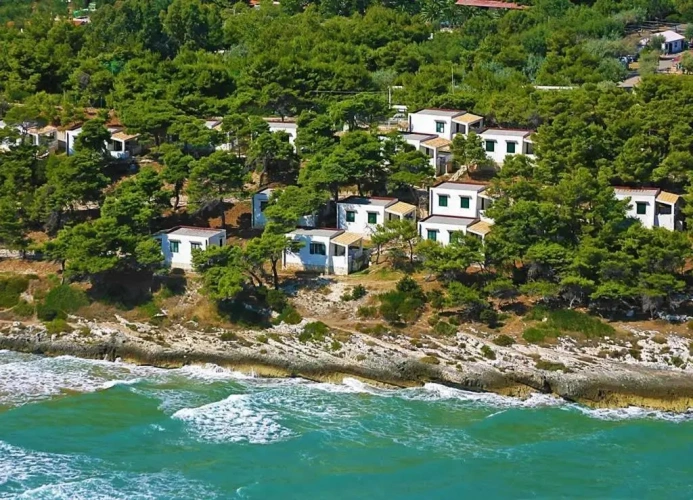 2 Bedrooms Cottage with partial sea view