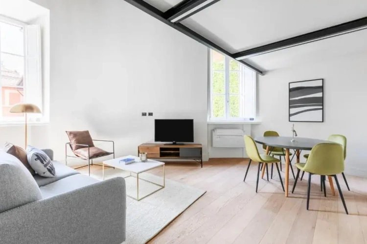 Deluxe Apartment