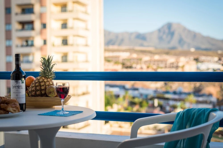 909 Panoramic Studio, Ocean View