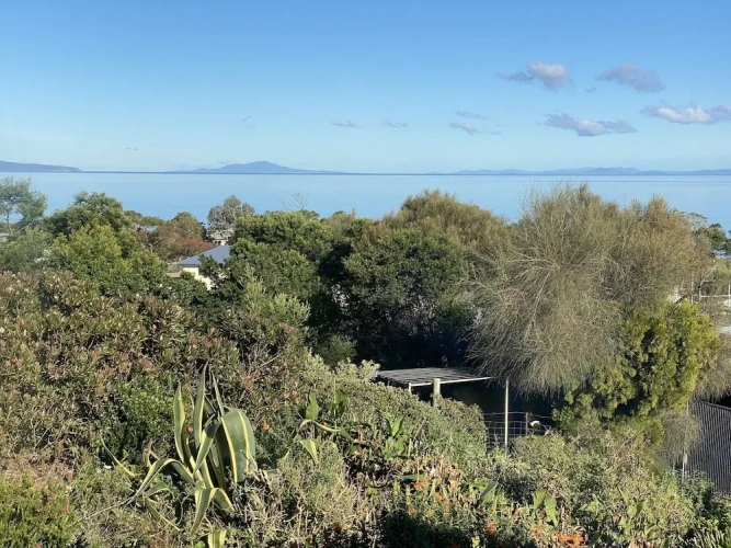3 Bedrooms Cottage with ocean view