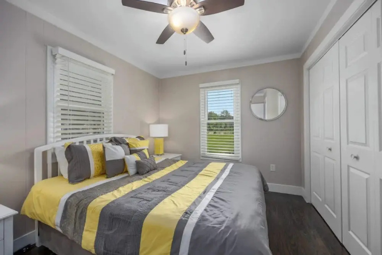 Bluestar Cottage - 2BR with Hot Tub
