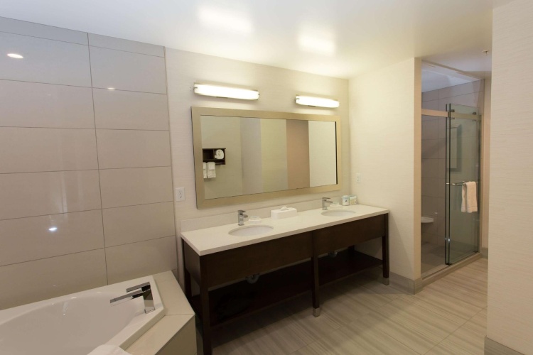 Double Suite