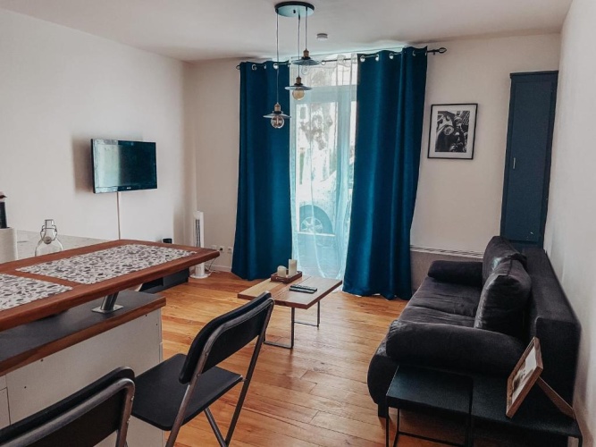 1 Bedroom Apartment