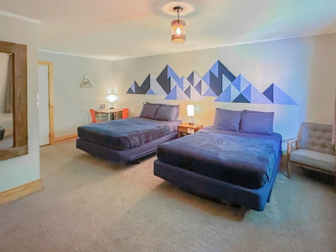 Deluxe Quadruple room with balcony