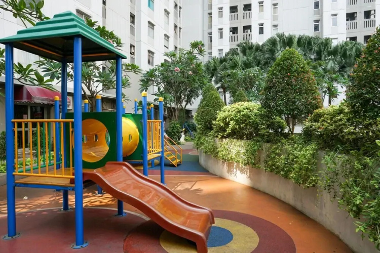Sea View 2BR Apartment at Green Bay Pluit