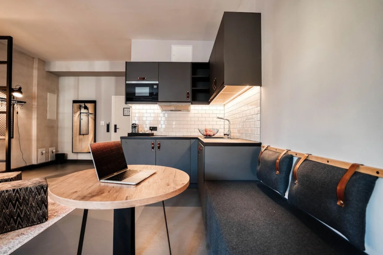 CLOUD No7 APARTMENTS
